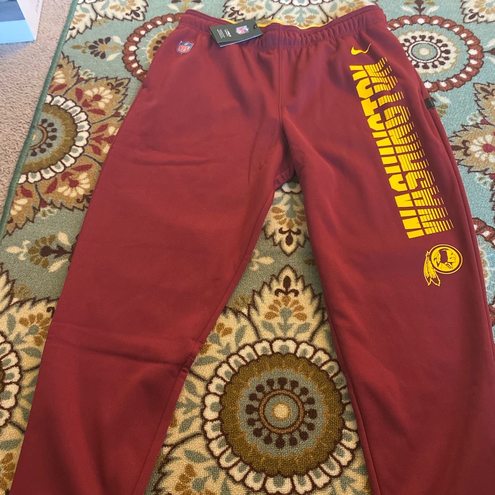 Washington Redskins Nike  Joggers!!